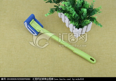 衛(wèi)生間清洗刷 高效清潔擦拭的重要工具