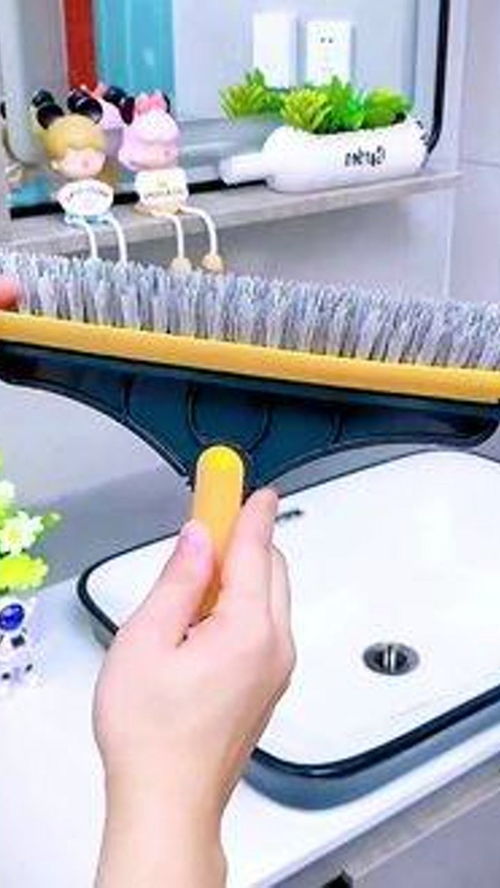 衛(wèi)生間清潔新革命 高效清潔刷，邊角縫隙無(wú)處遁形